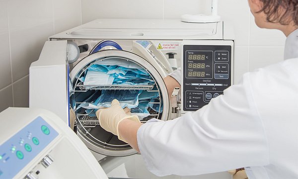 Zdravotnictví a laboratoře